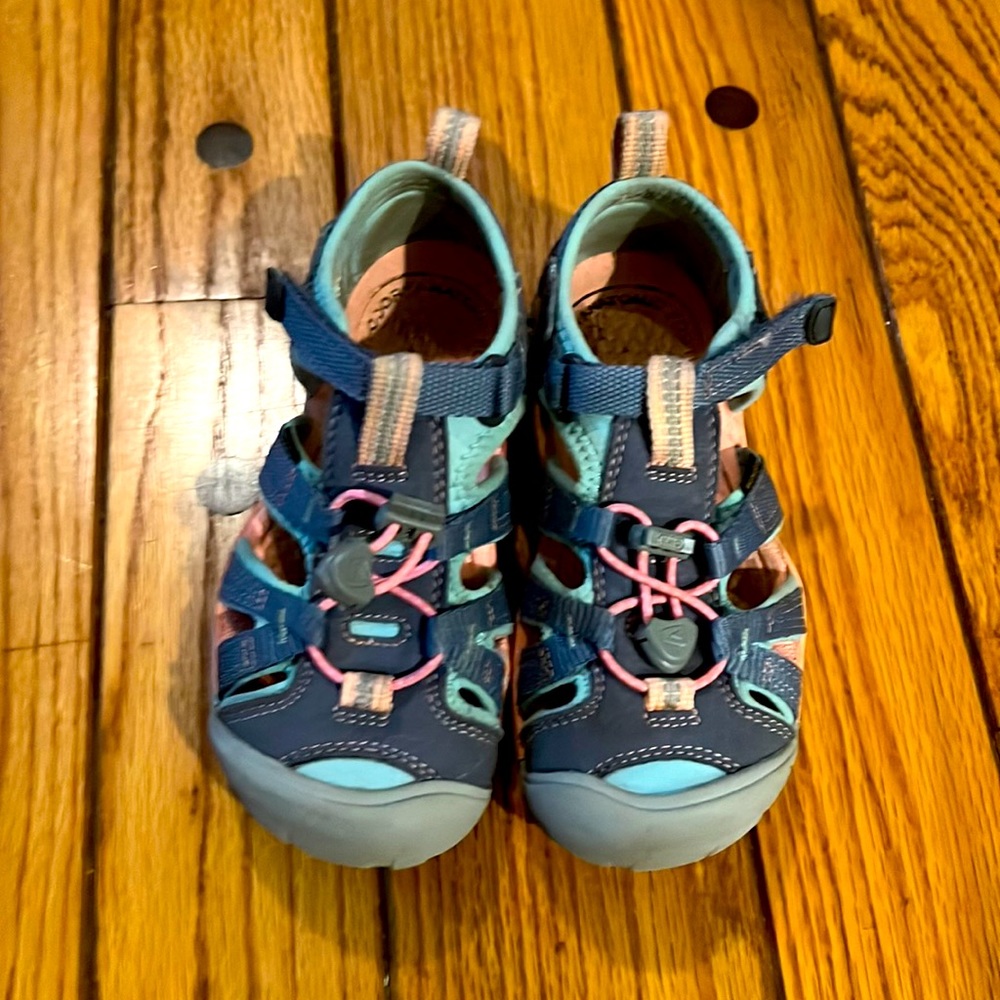 Keen size 12us girls sandal